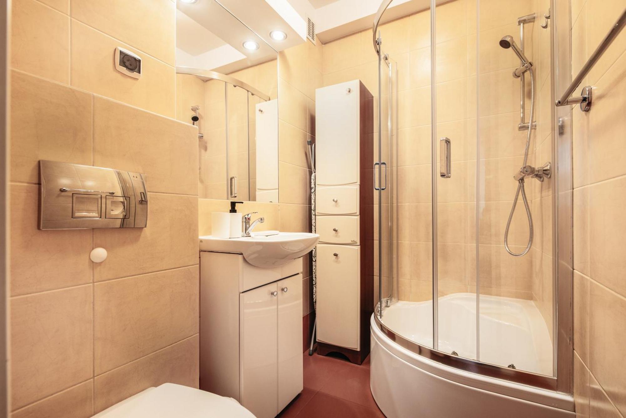Fully-Furnished Apartment With Air Conditioning For Families, Cracow Old Town คราคูฟ ภายนอก รูปภาพ