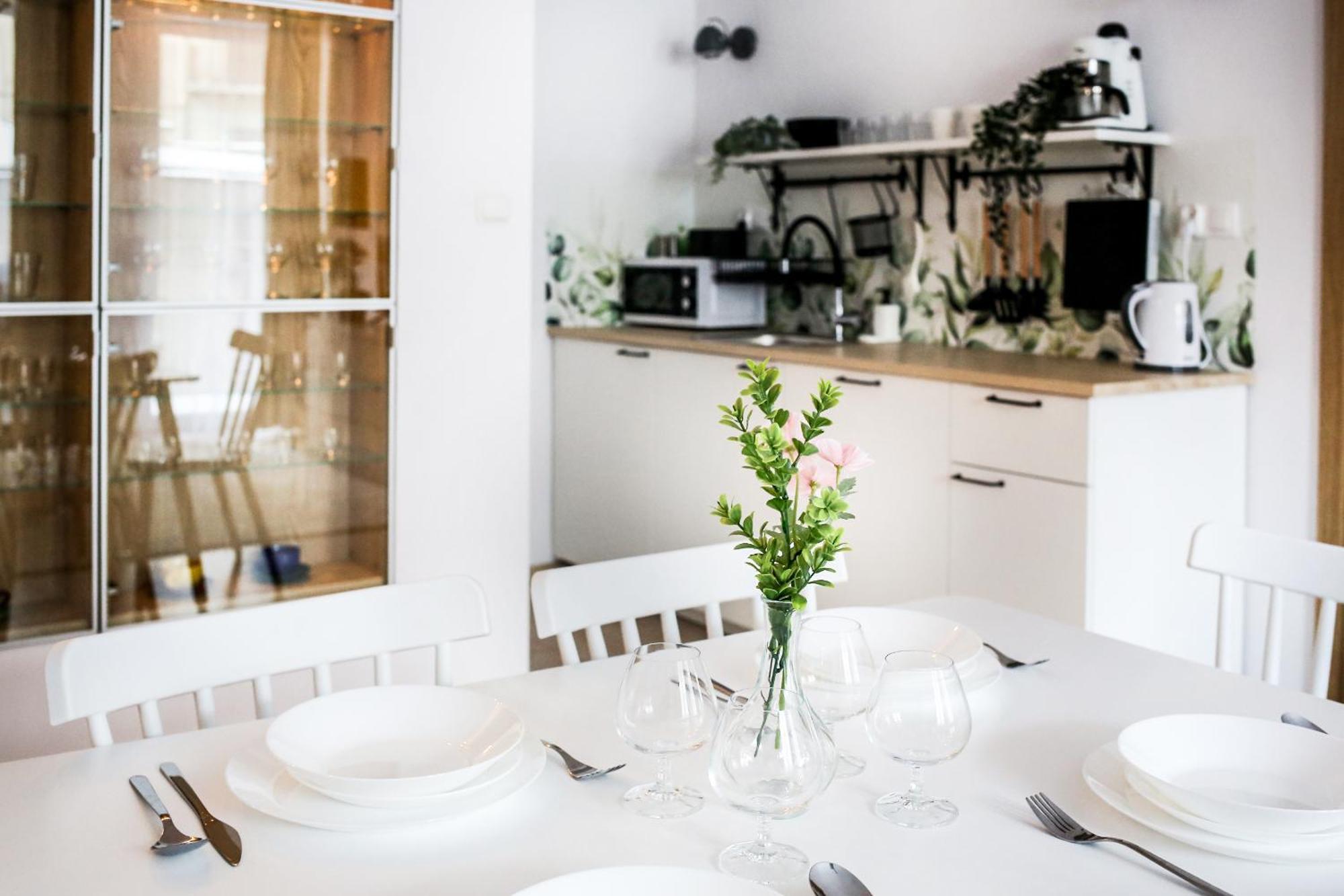 Fully-Furnished Apartment With Air Conditioning For Families, Cracow Old Town คราคูฟ ภายนอก รูปภาพ