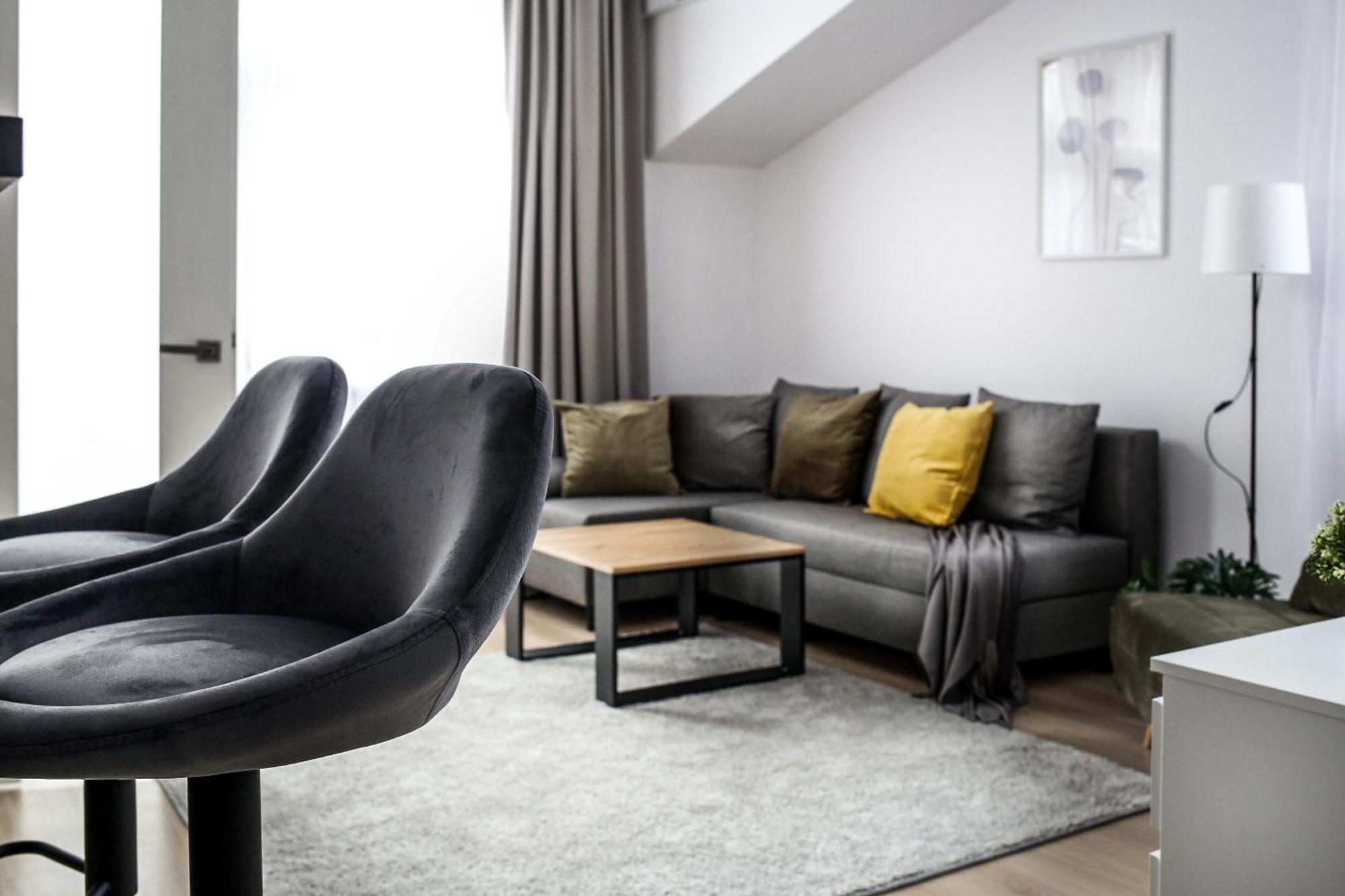 Fully-Furnished Apartment With Air Conditioning For Families, Cracow Old Town คราคูฟ ภายนอก รูปภาพ